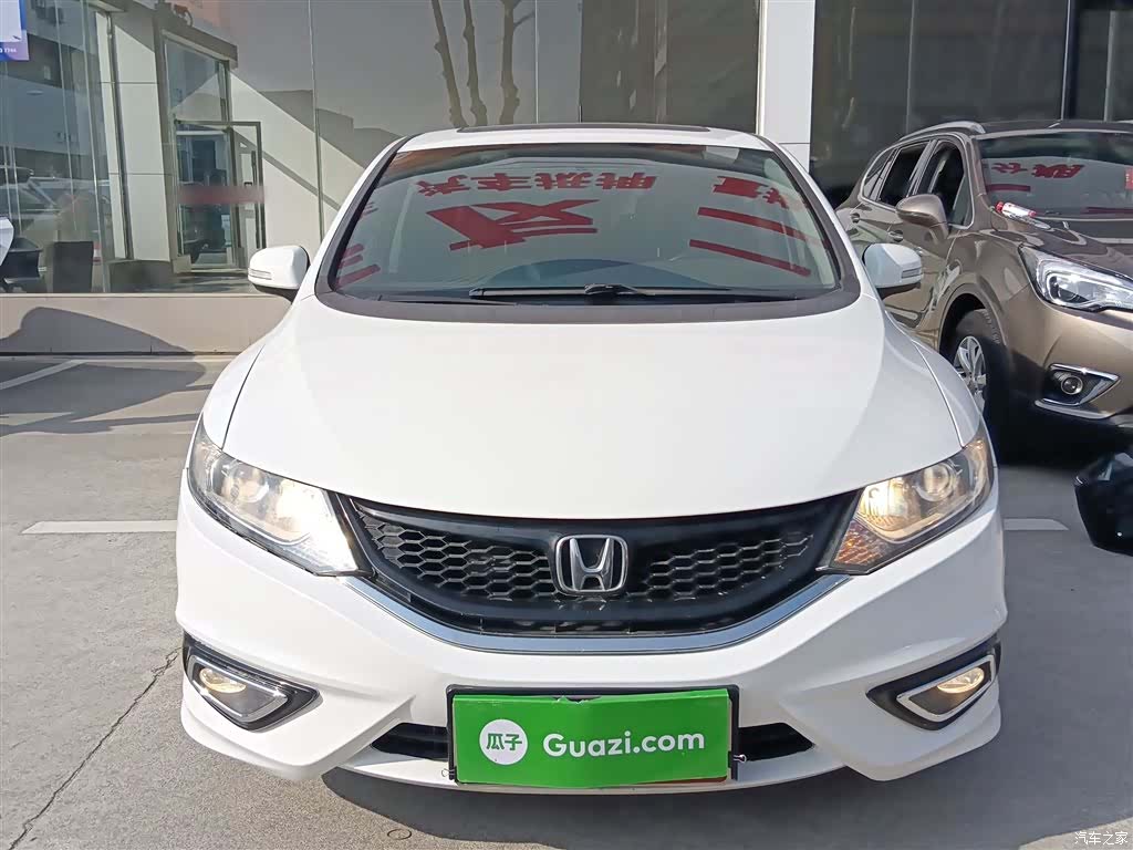 Honda Jade, 2015 3
