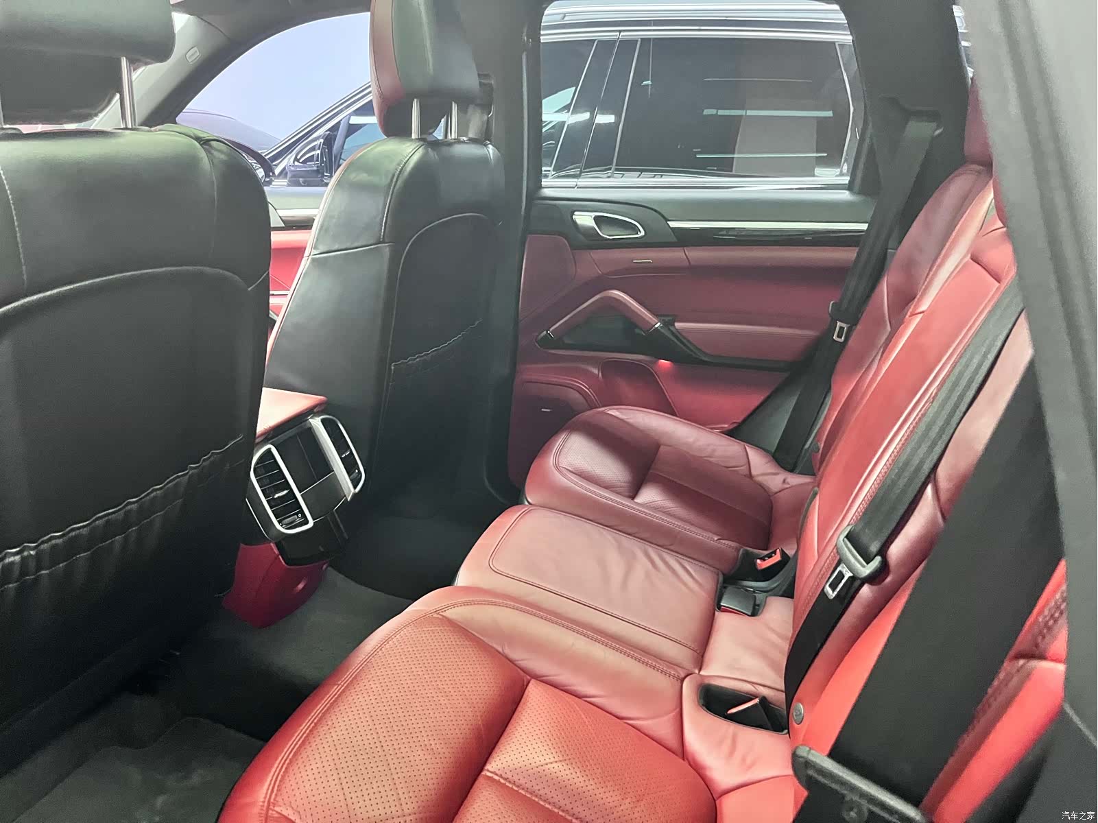 Porsche Cayenne, 2016 13