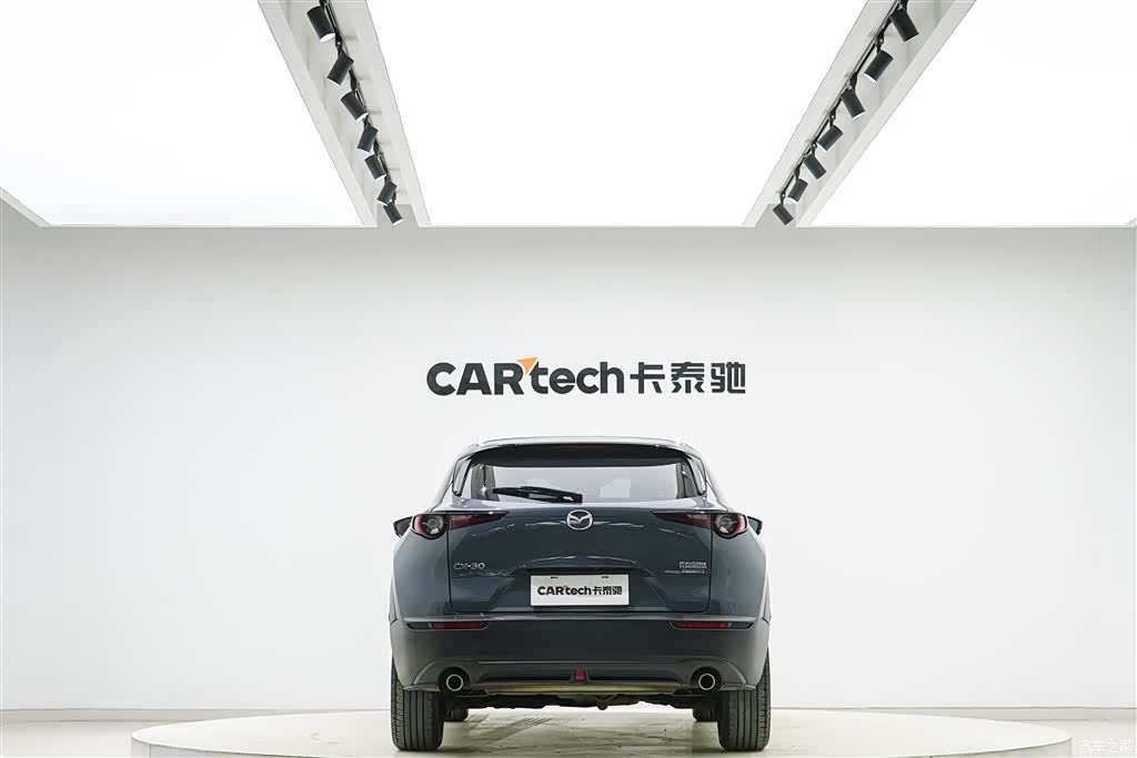 Mazda CX-30, 2021 все фото