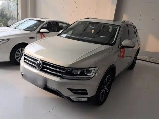Volkswagen Tiguan L 2019 — купить из Китая под заказ
