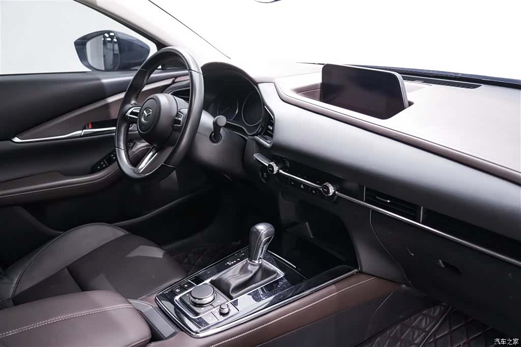 Mazda CX-30, 2021 22