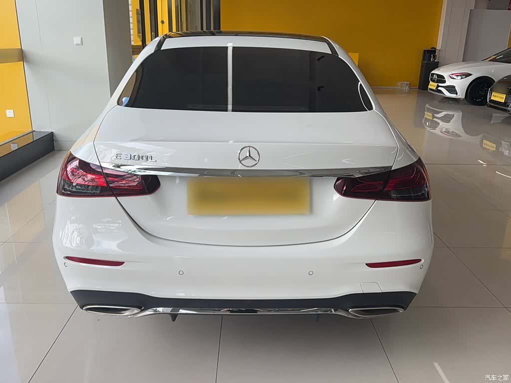 Mercedes-Benz E-Class, 2023 9