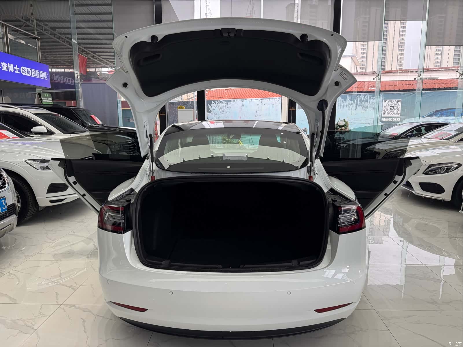 Tesla Model 3, 2019 25