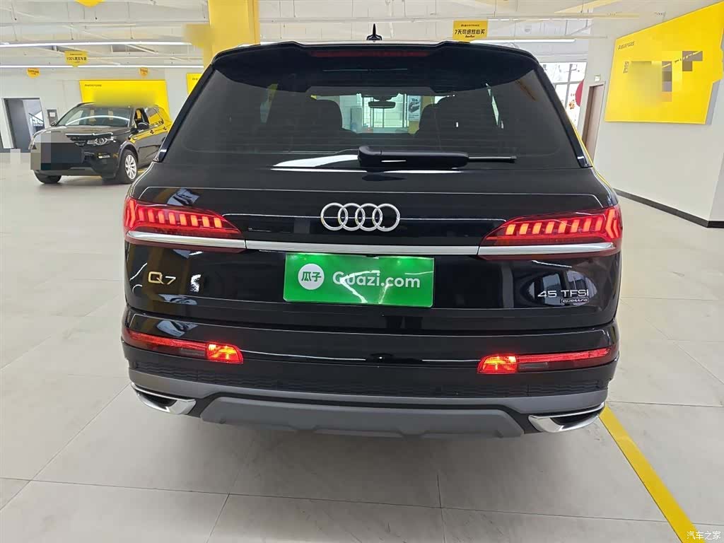 Audi Q7, 2023 4