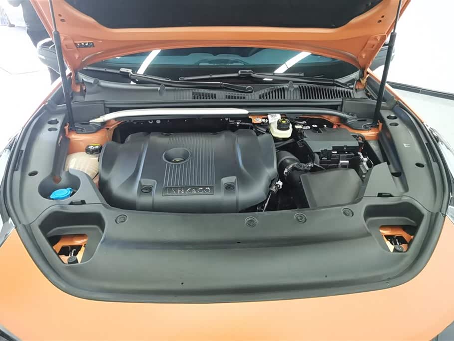 Lynk & Co 02 Hatchback