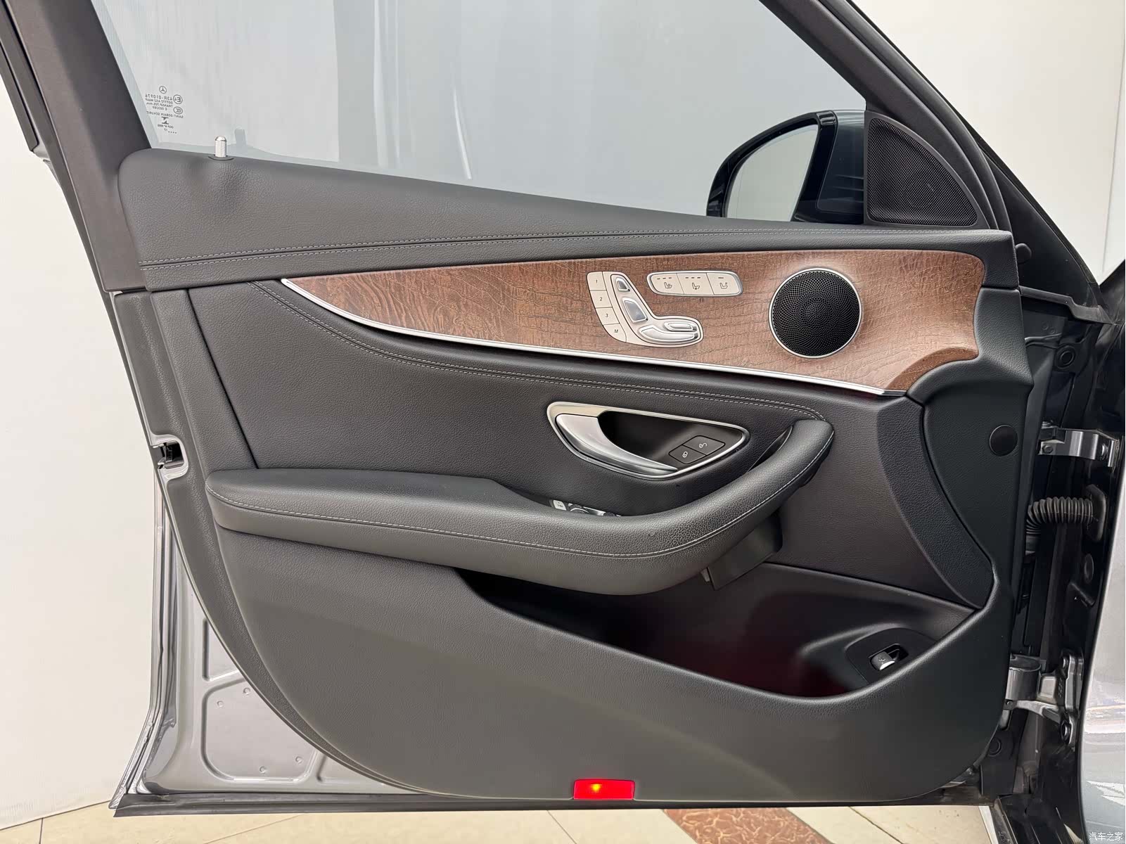 Mercedes-Benz E-Class, 2017 7