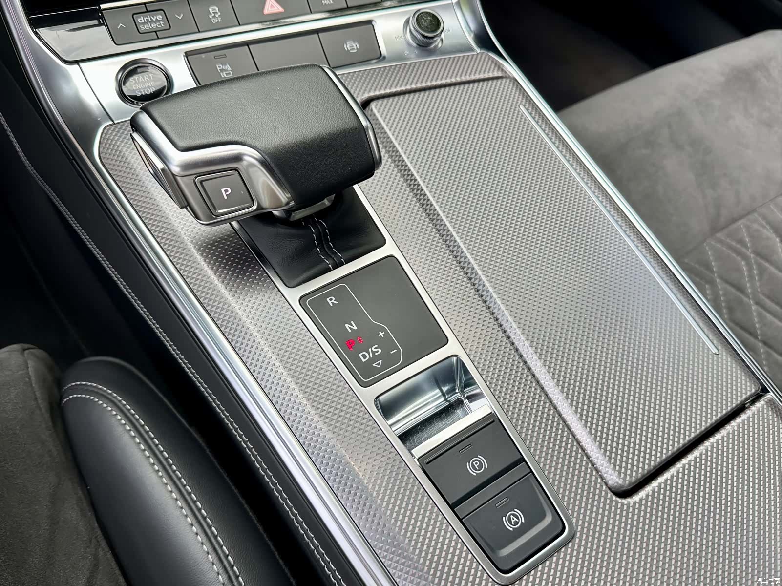 Audi A6L, 2020 8
