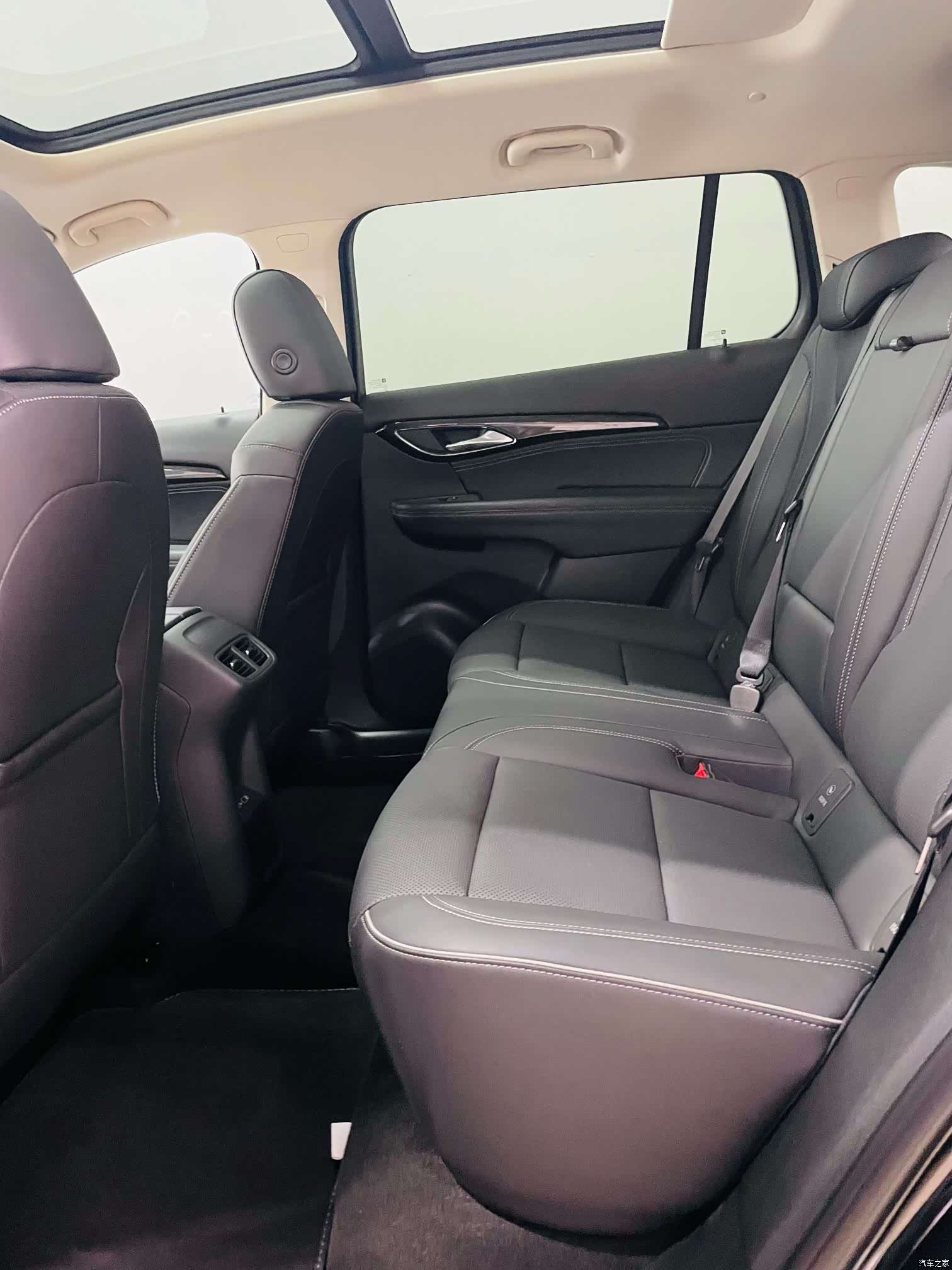 Buick Envision Plus, 2023 10