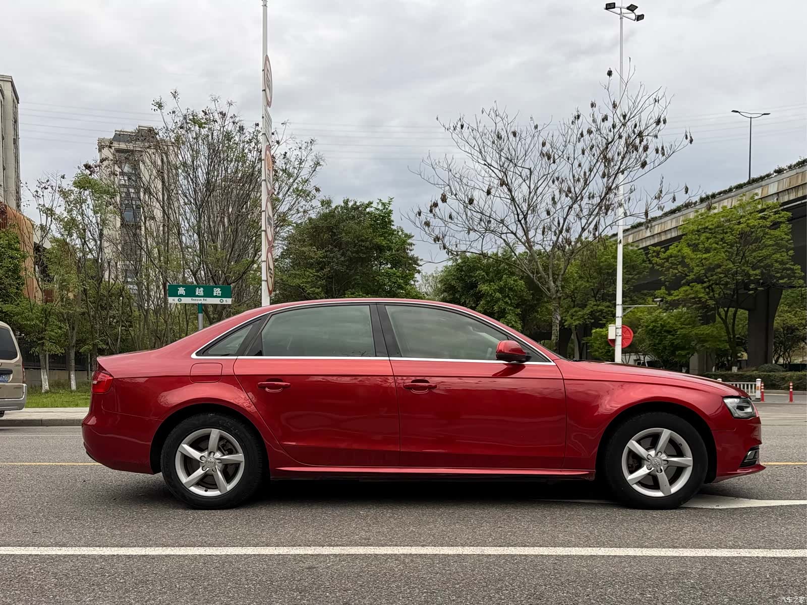 Audi A4L, 2013 7