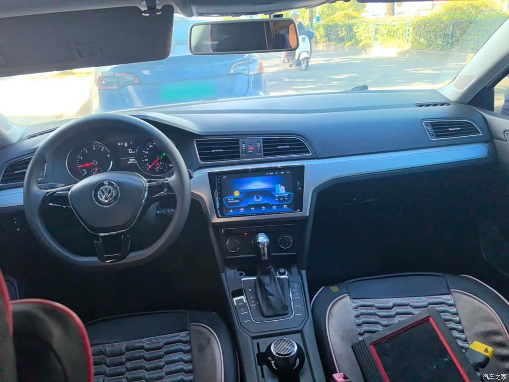 Volkswagen Lamando, 2018 10