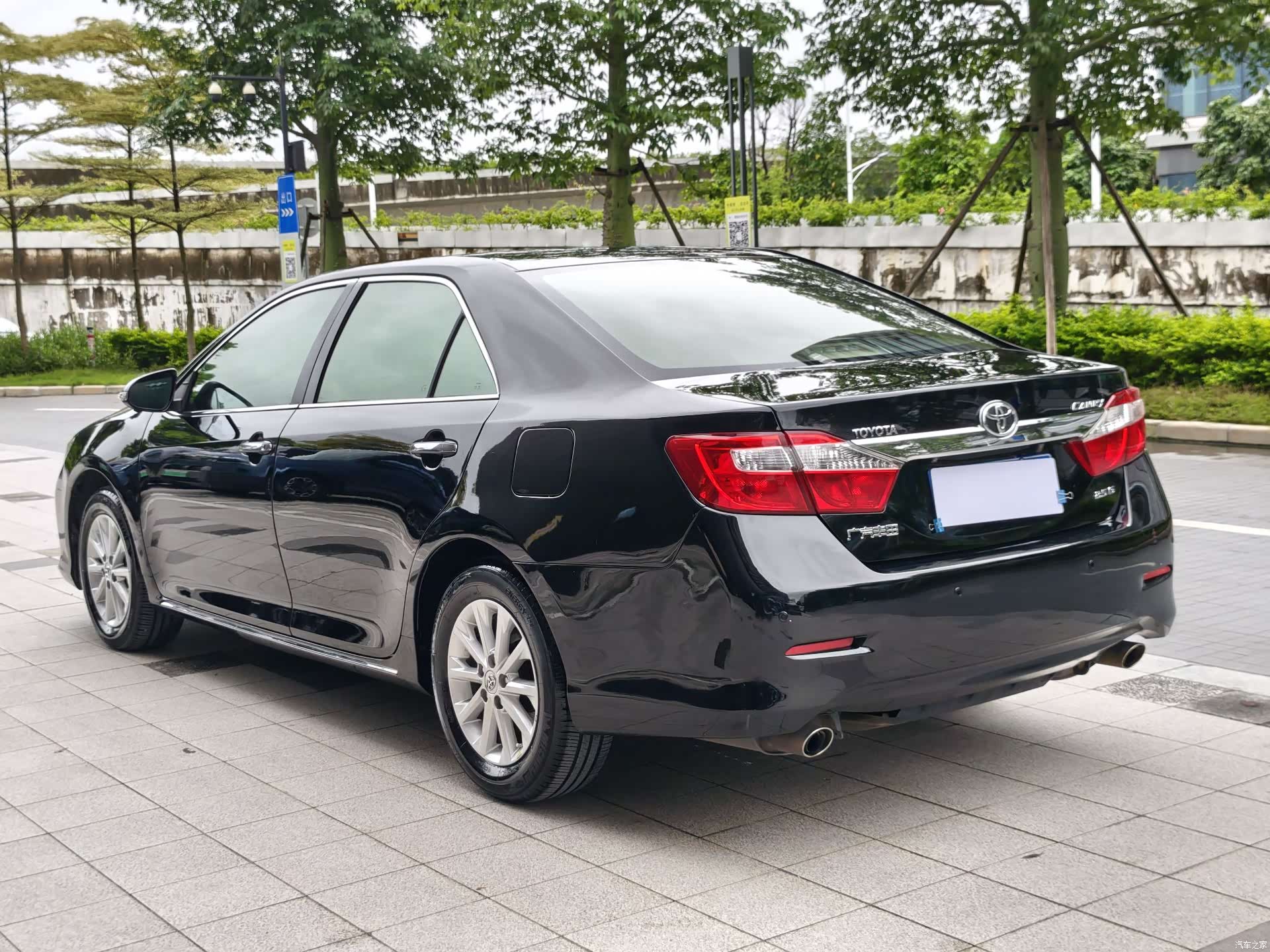 Toyota Camry, 2013 18