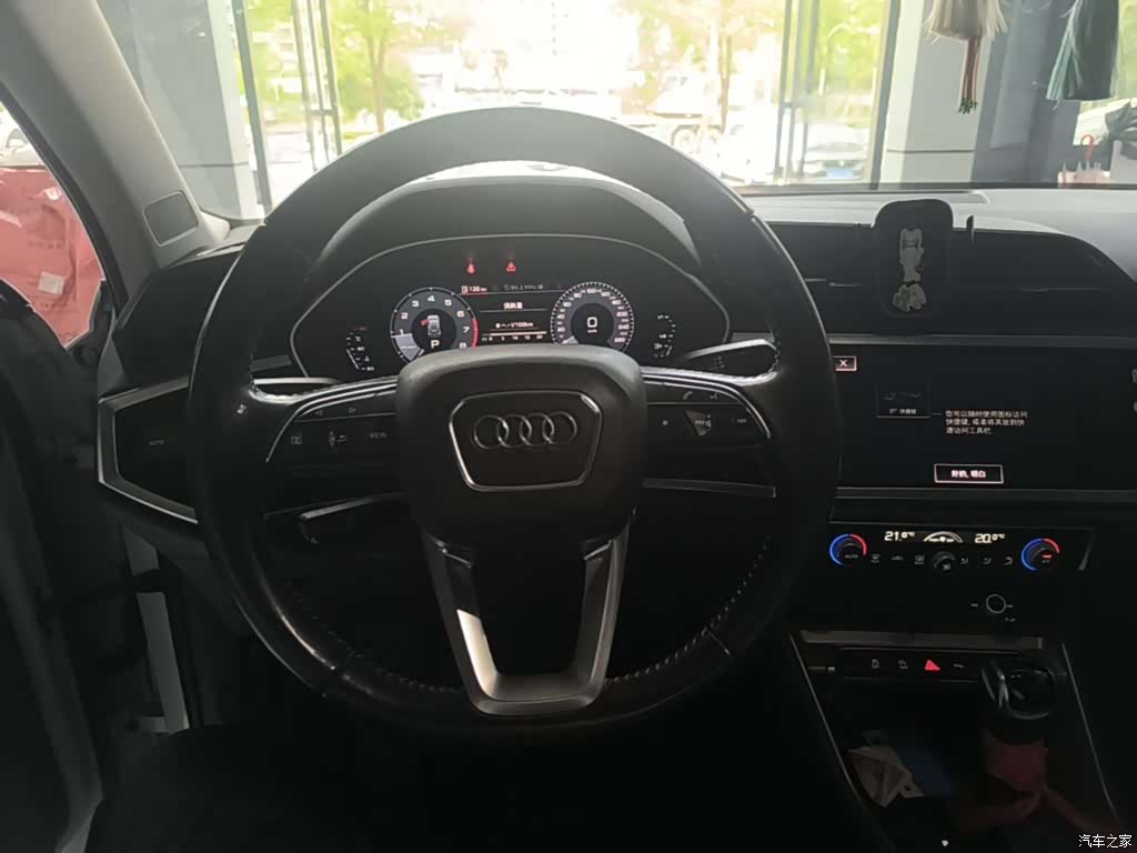 Audi Q3, 2020 11