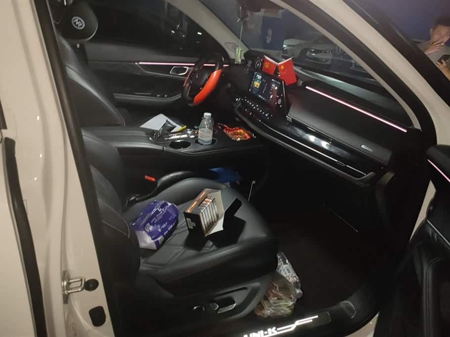 Changan UNI-K Smart iDD