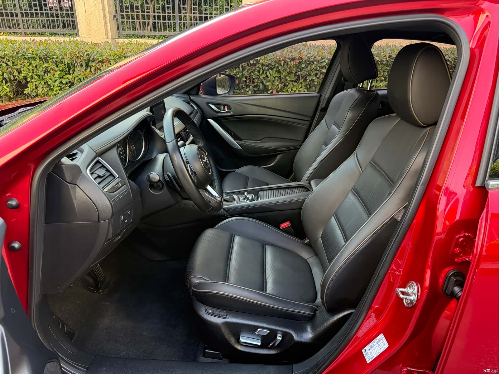 Mazda Atenza, 2018 10