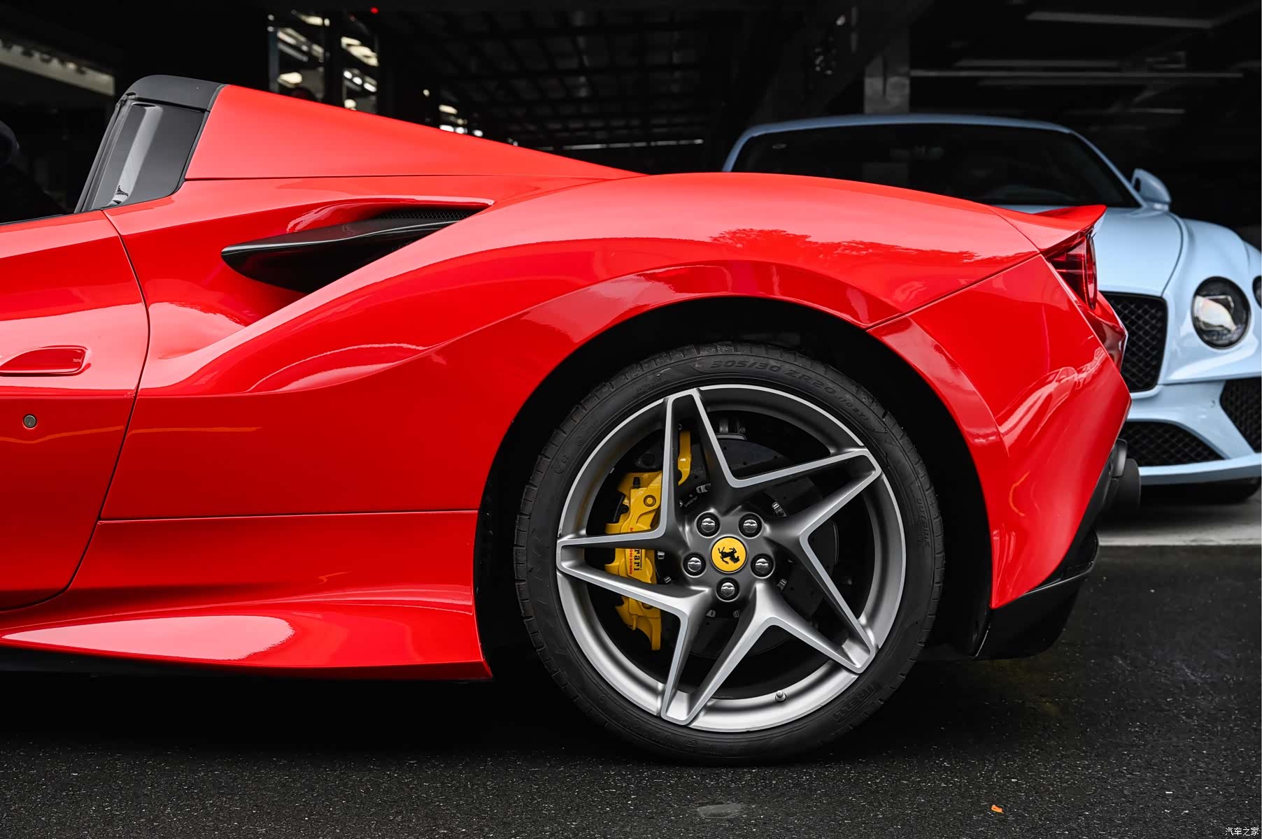 Ferrari F8, 2022 18