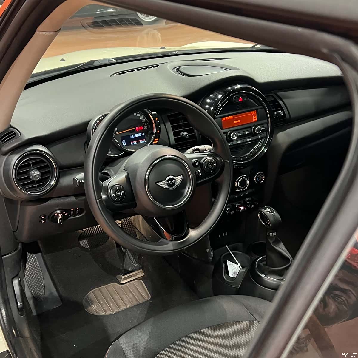 Mini ONE+, 2015 8