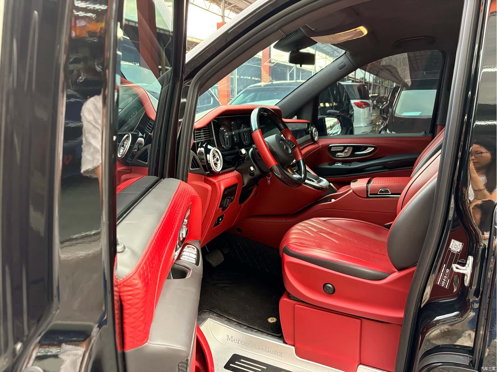 Mercedes-Benz 7, 2024 6