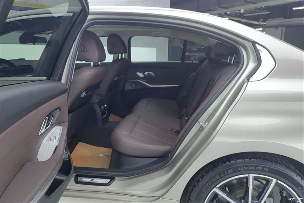 BMW 3 Series, 2020 11