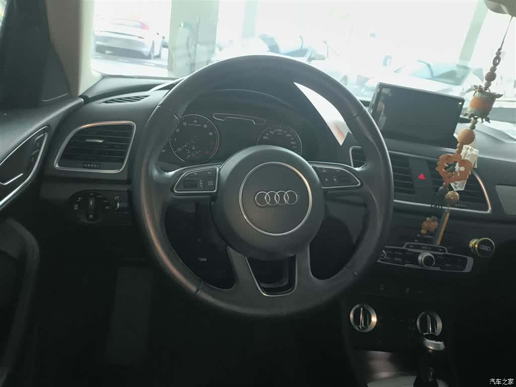 Audi Q3, 2017 11