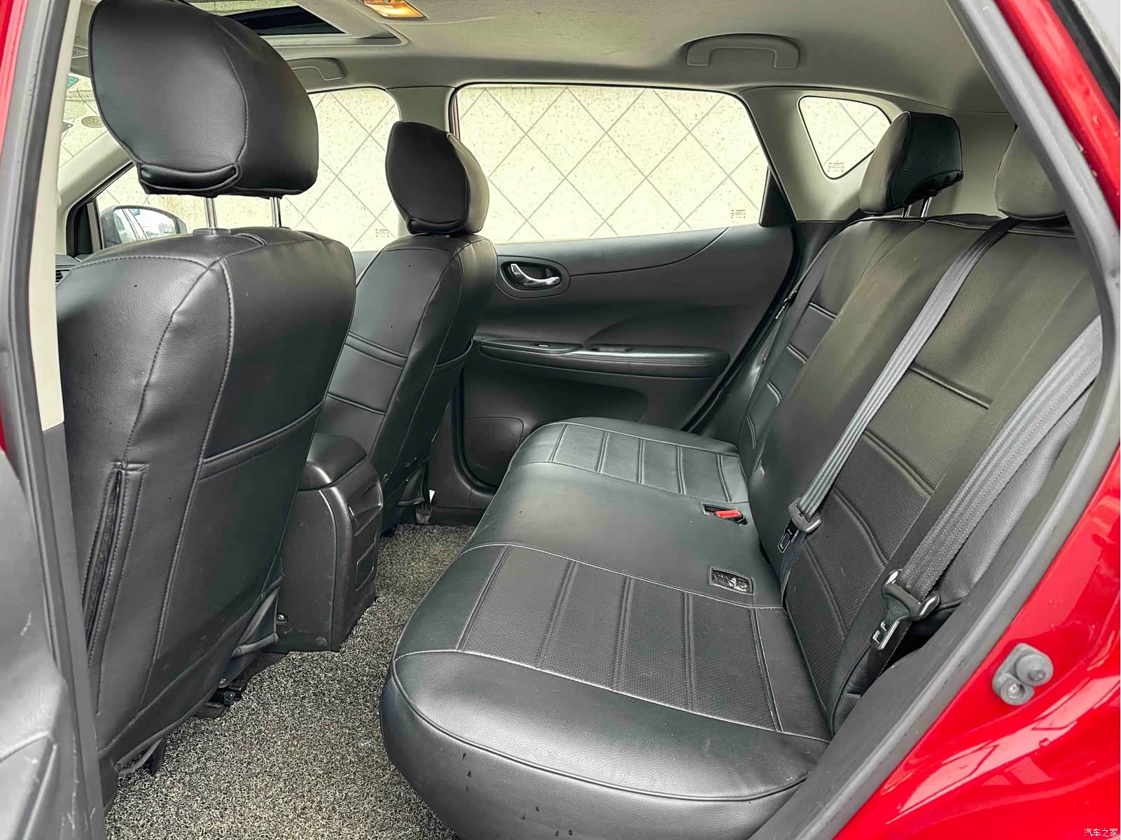 Nissan Tiida, 2015 6