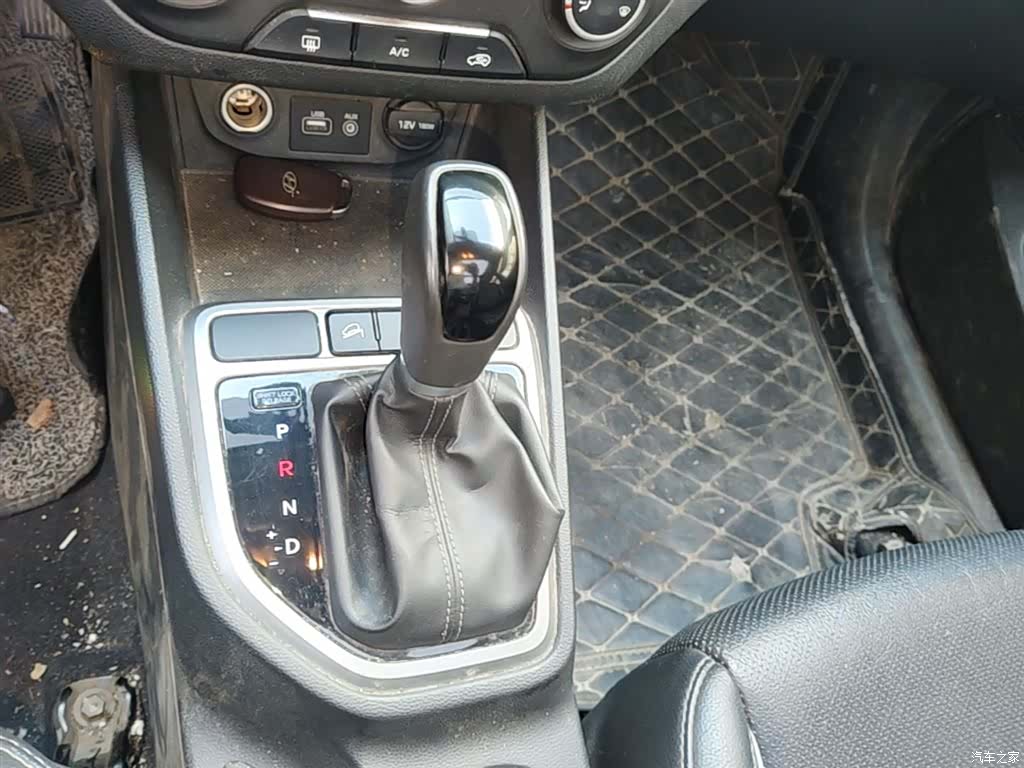 Hyundai ix25, 2017 14