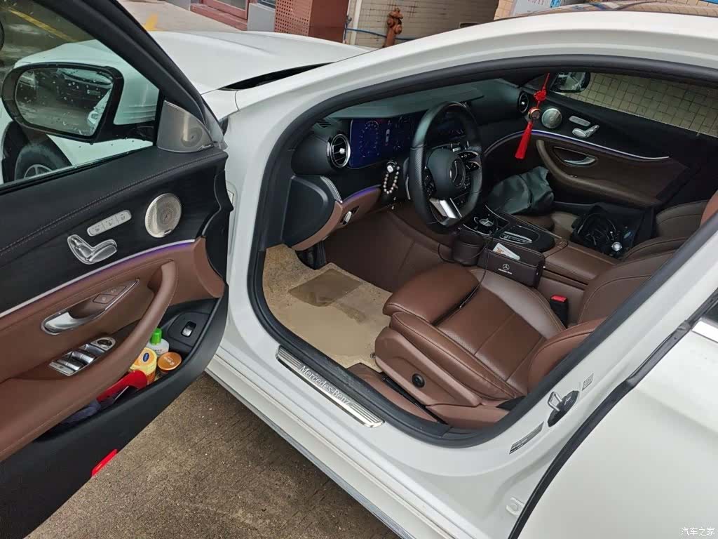 Mercedes-Benz E-Class, 2022 13