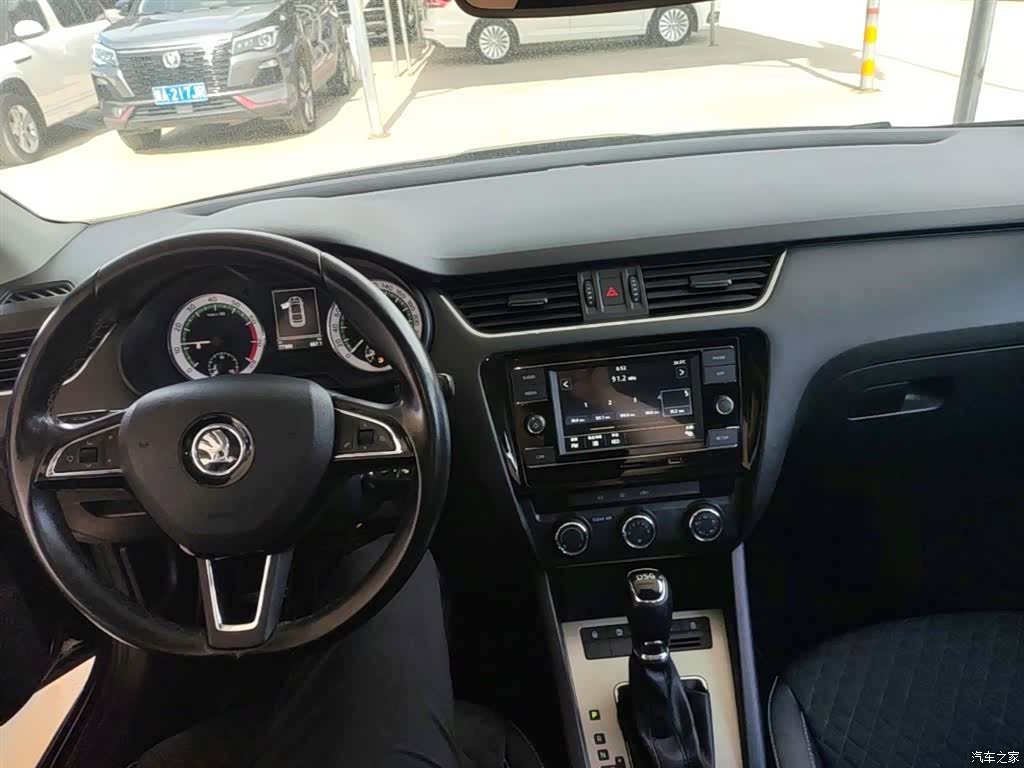 Skoda Octavia, 2018 10