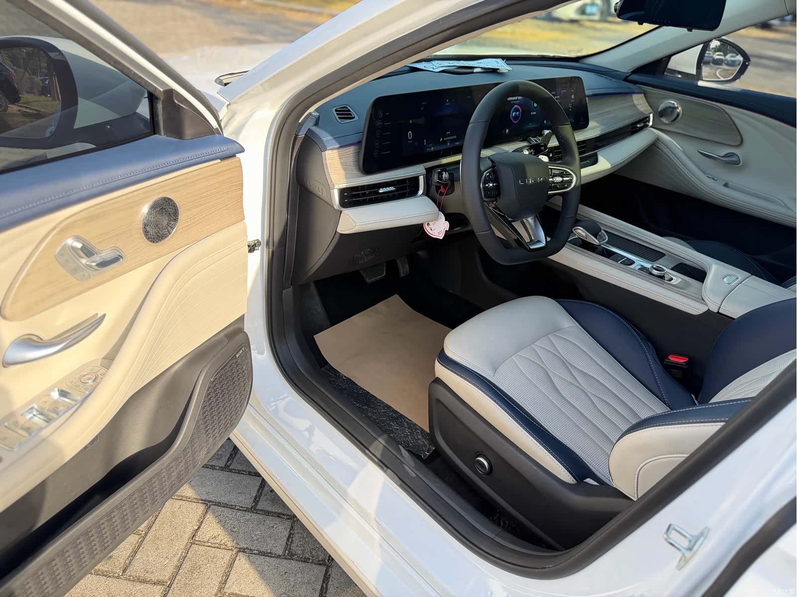 Chery Arrizo 8, 2024 9