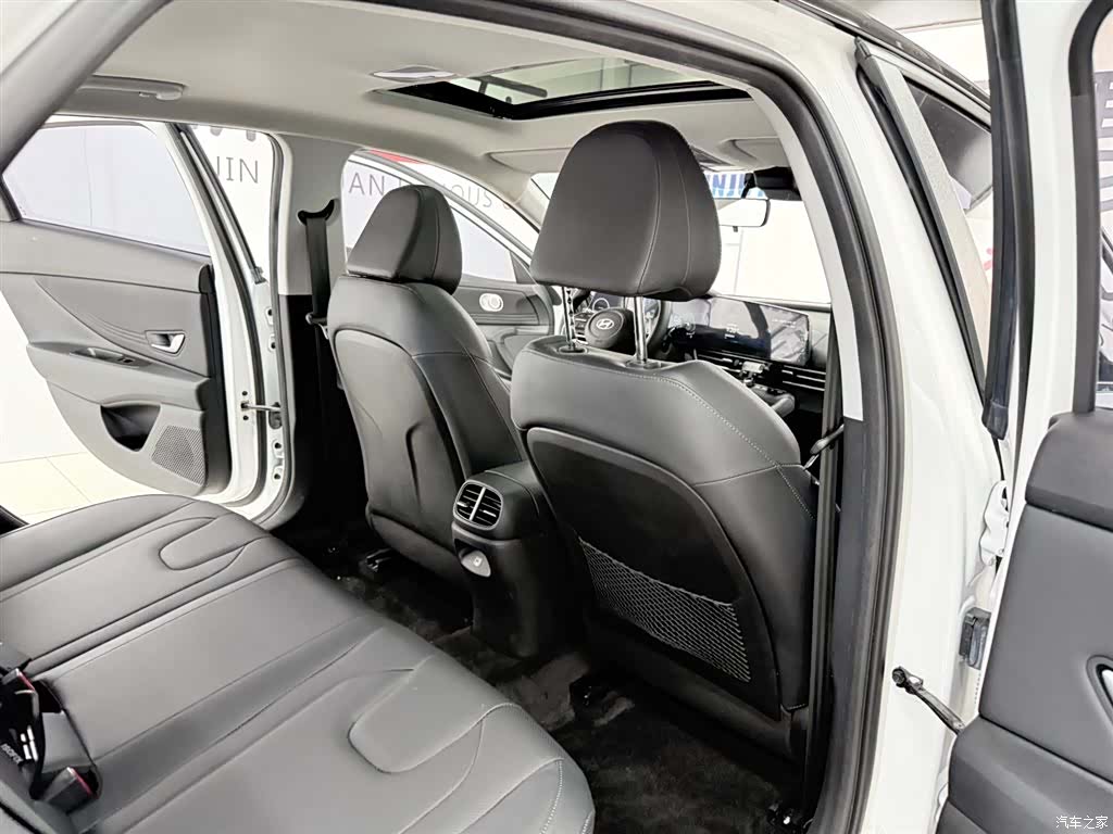 Hyundai Elantra, 2024 15
