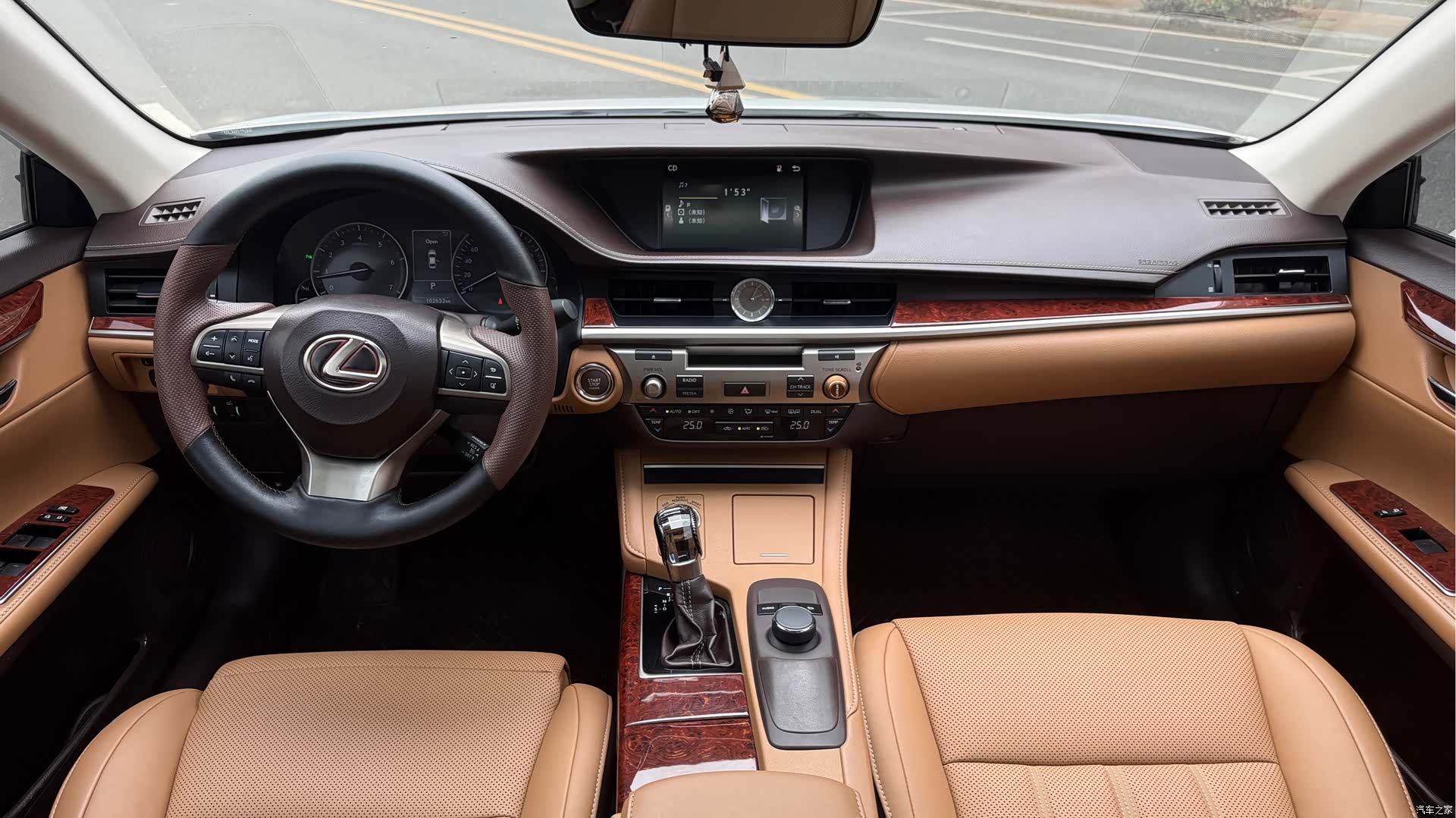 Lexus ES, 2017 17