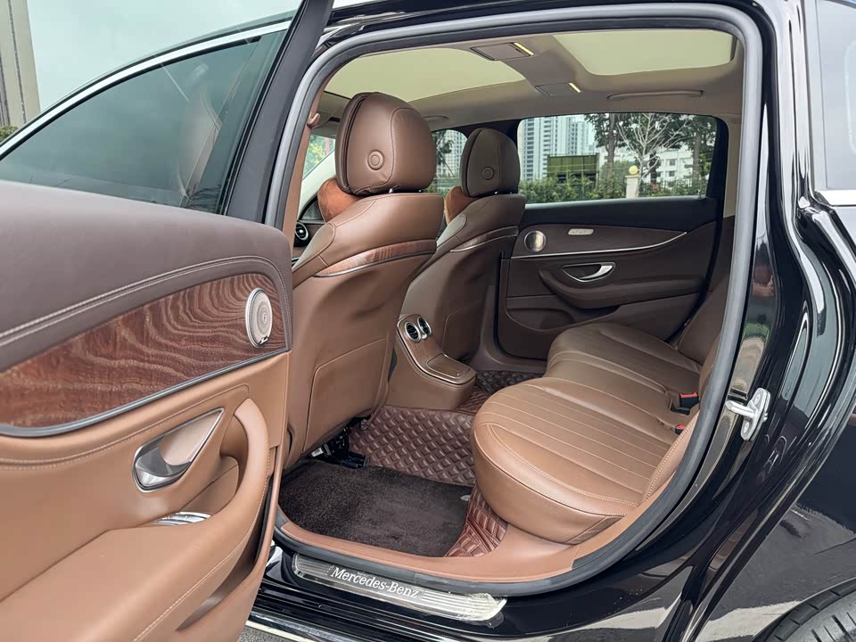 Mercedes-Benz E-class Mercedes-Benz E-class