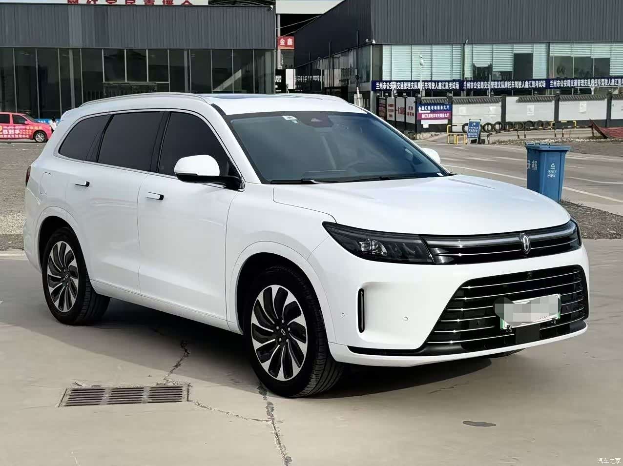 AITO M7, 2023 3
