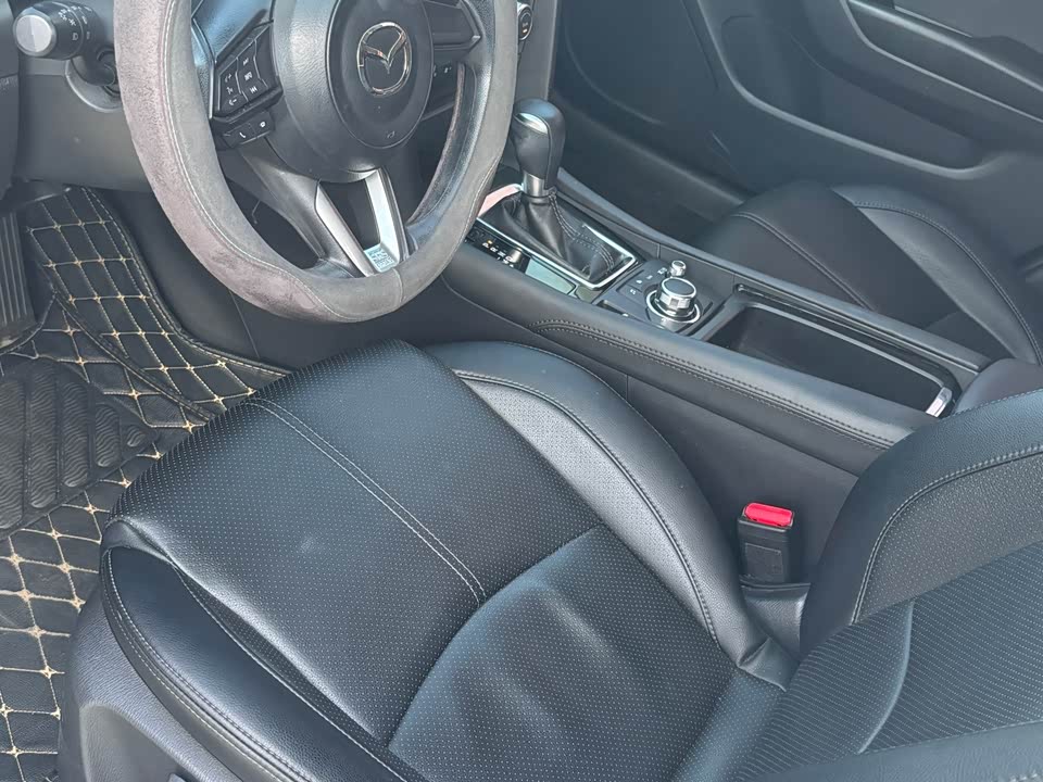 Mazda 3 Angkesaila
