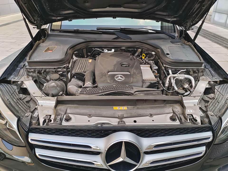 Mercedes-Benz GLC Mercedes-Benz GLC