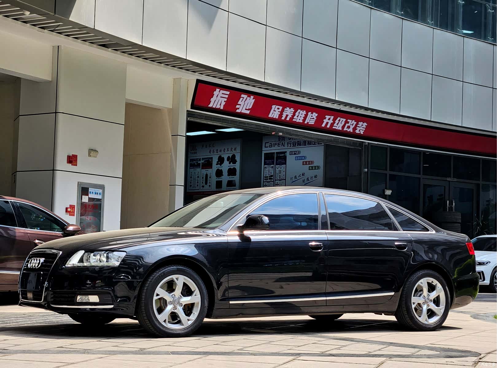 Audi A6L, 2011 1