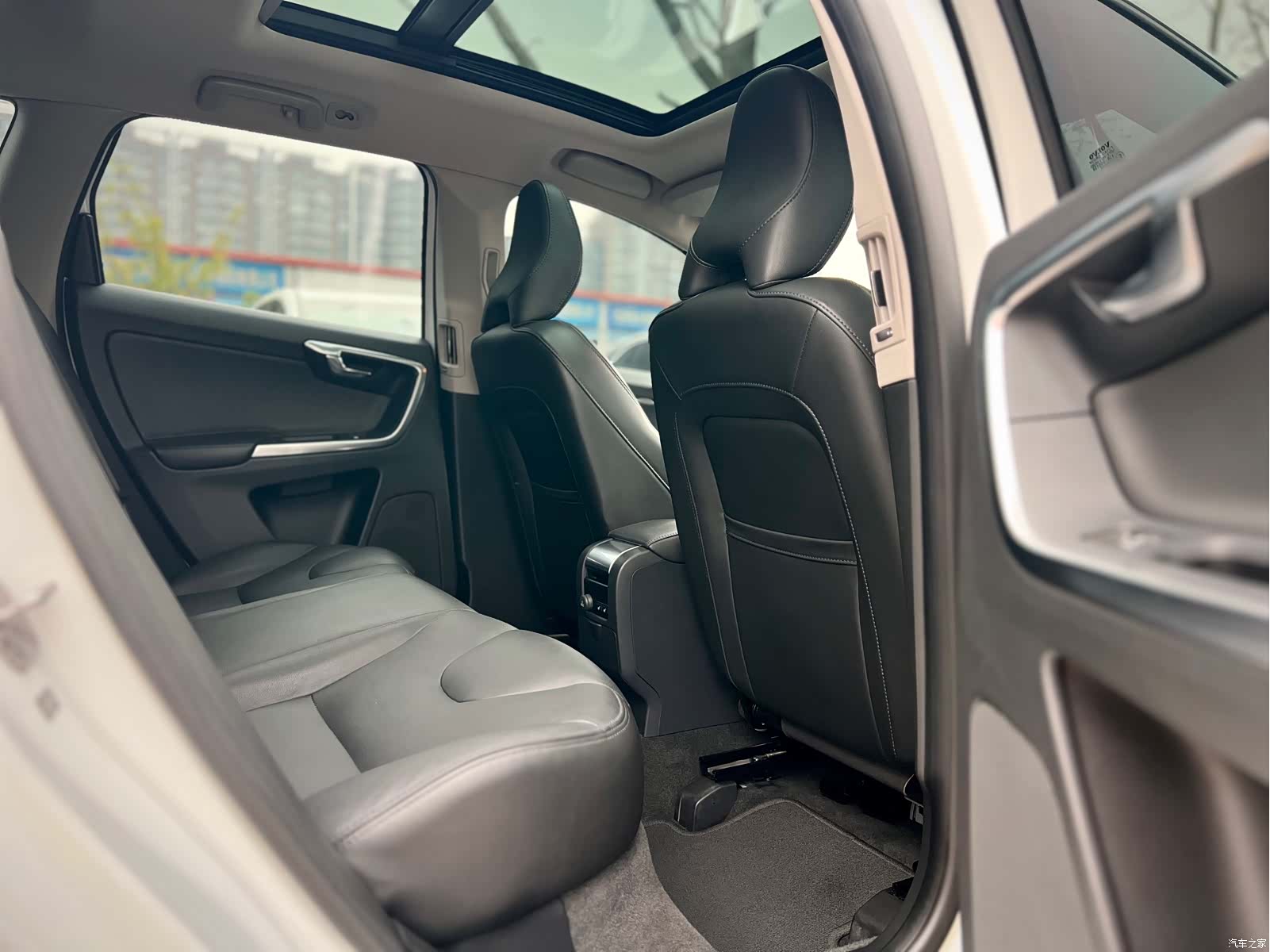 Volvo XC60, 2017 30