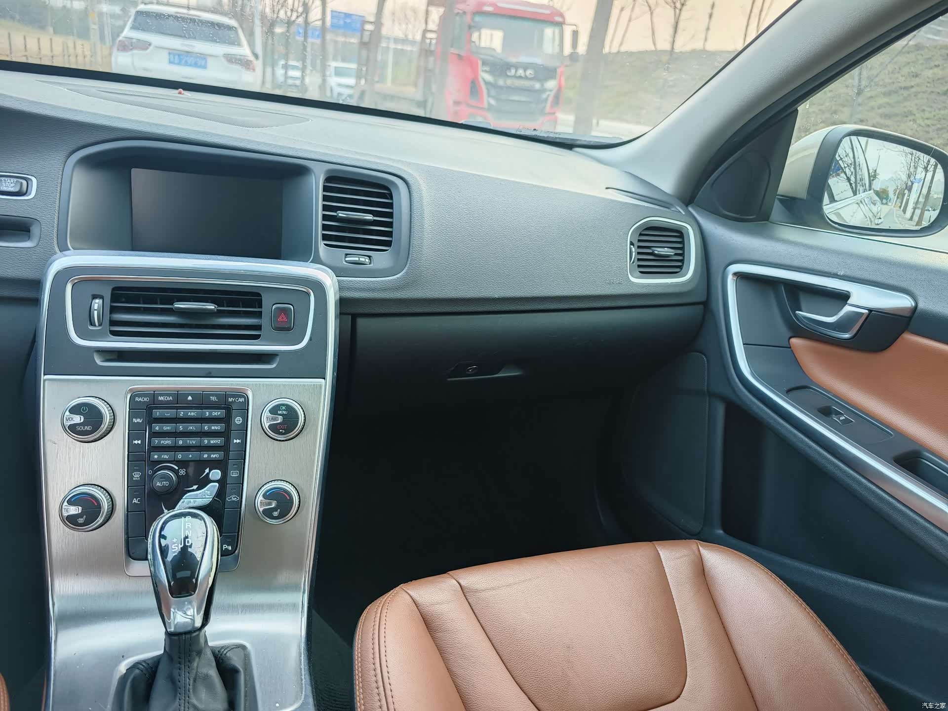 Volvo S60, 2015 10