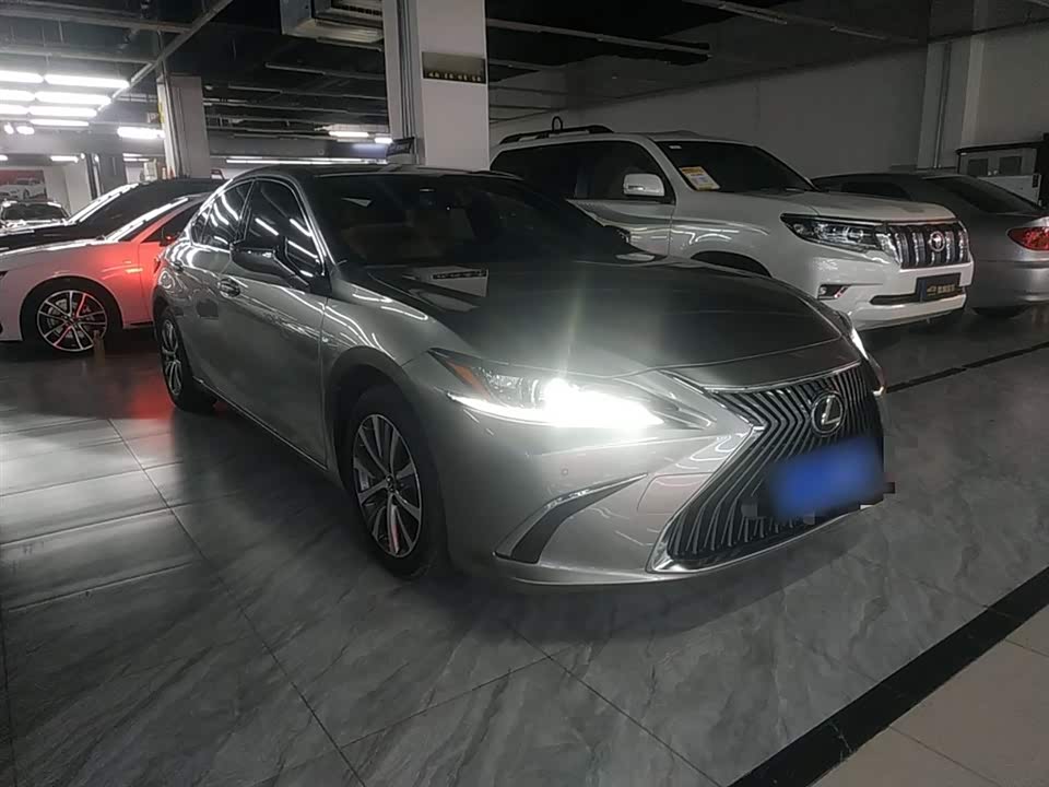 Lexus ES Lexus ES