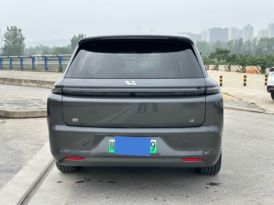 Li Auto Ideal L8