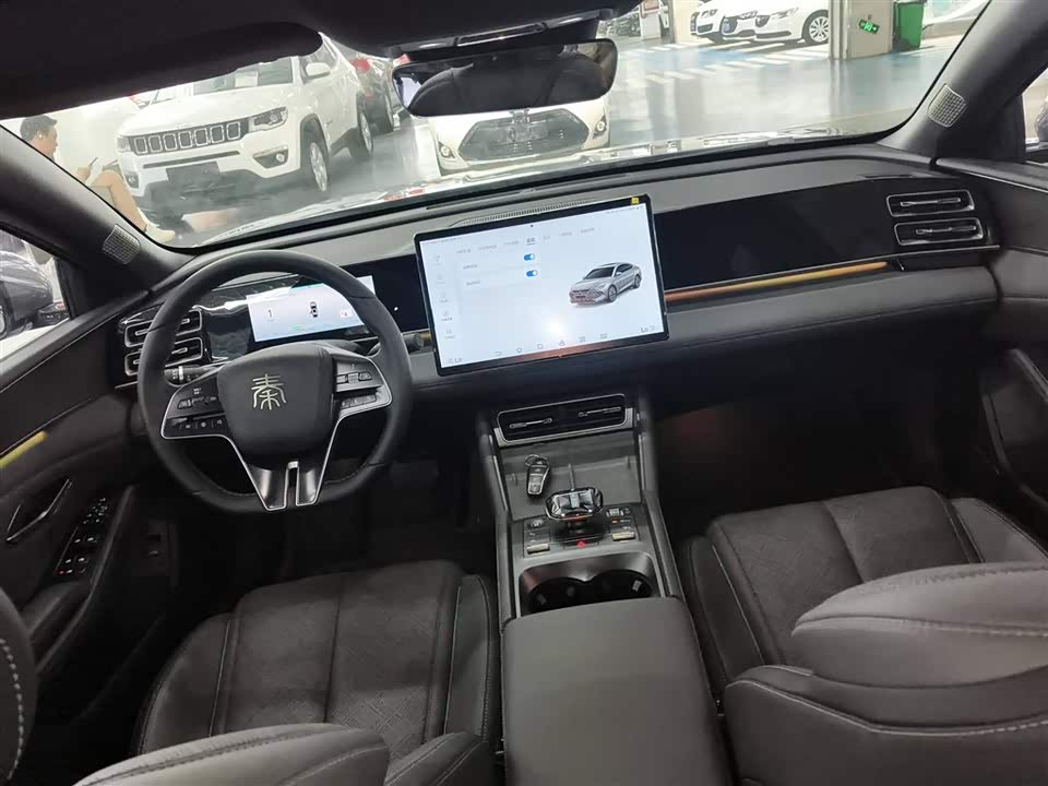 BYD Qin L BYD Qin L