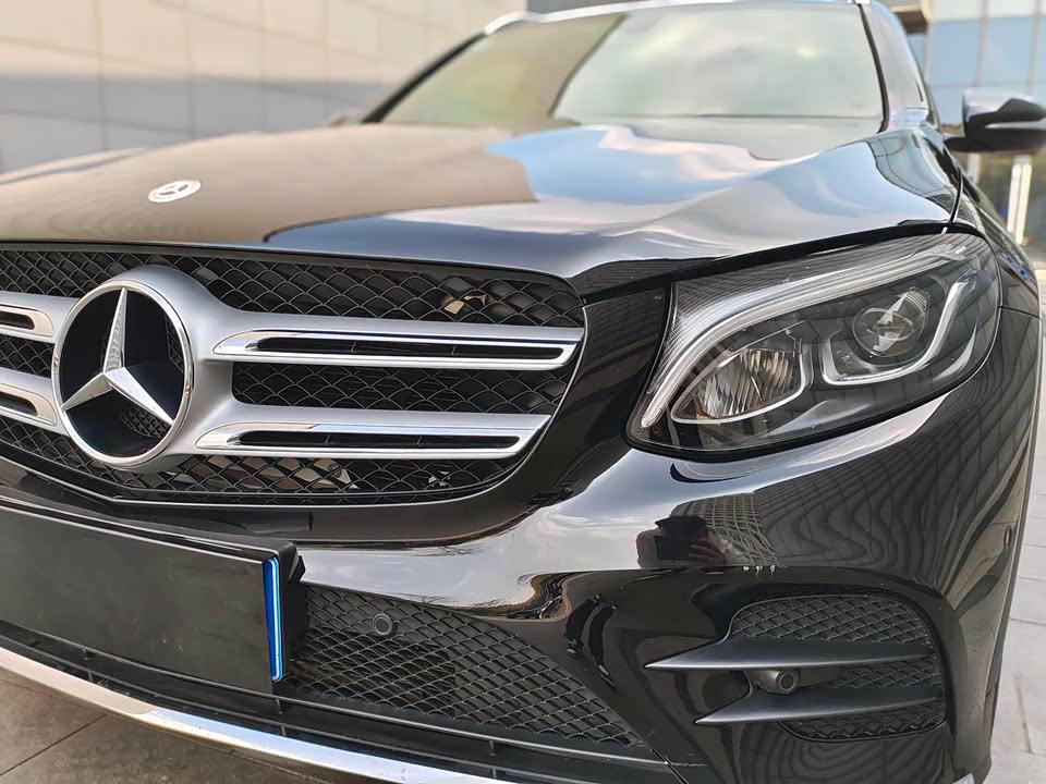 Mercedes-Benz GLC Mercedes-Benz GLC