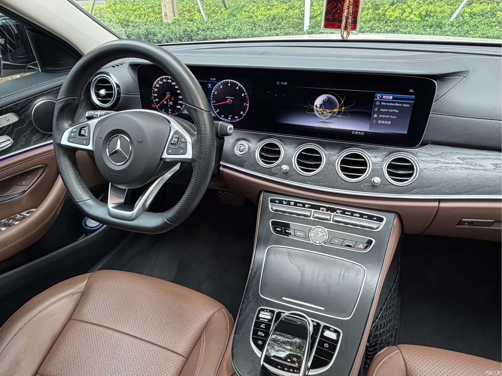 Mercedes-Benz E-Class, 2018 12