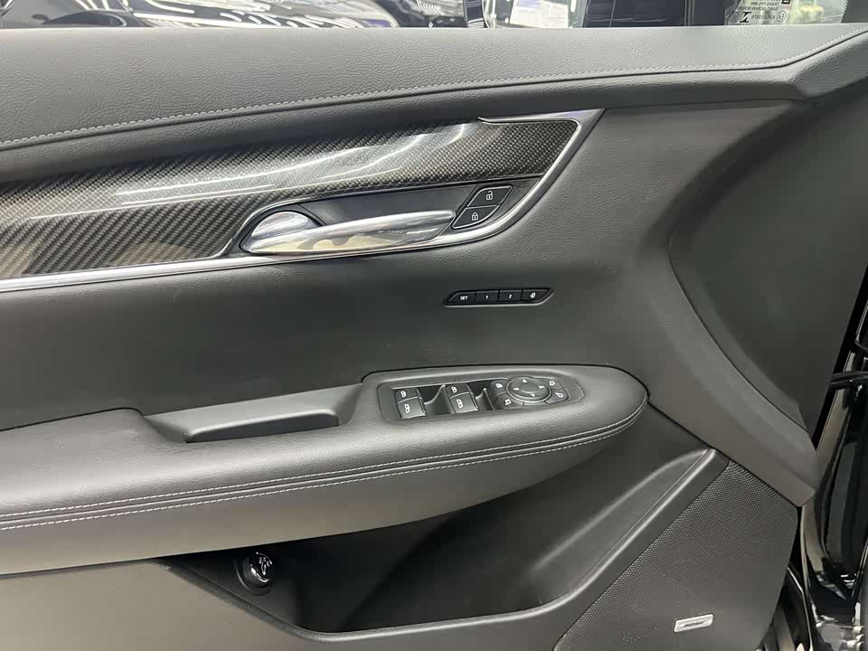 Cadillac XT6