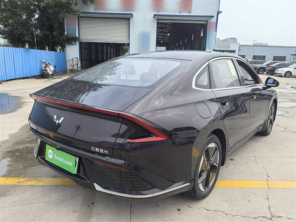 Wuling Wuling Starlight
