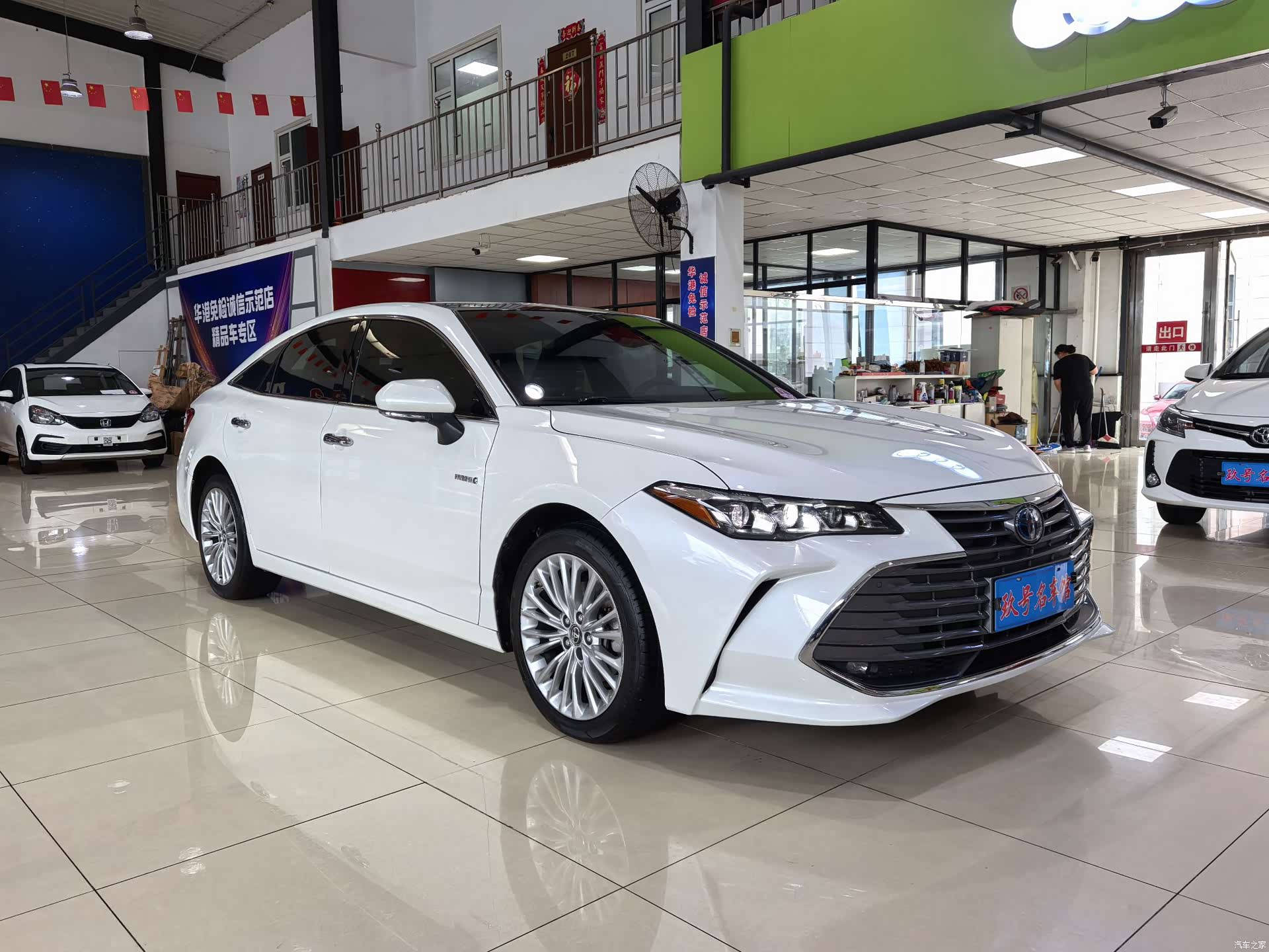 Toyota Avalon, 2020 3