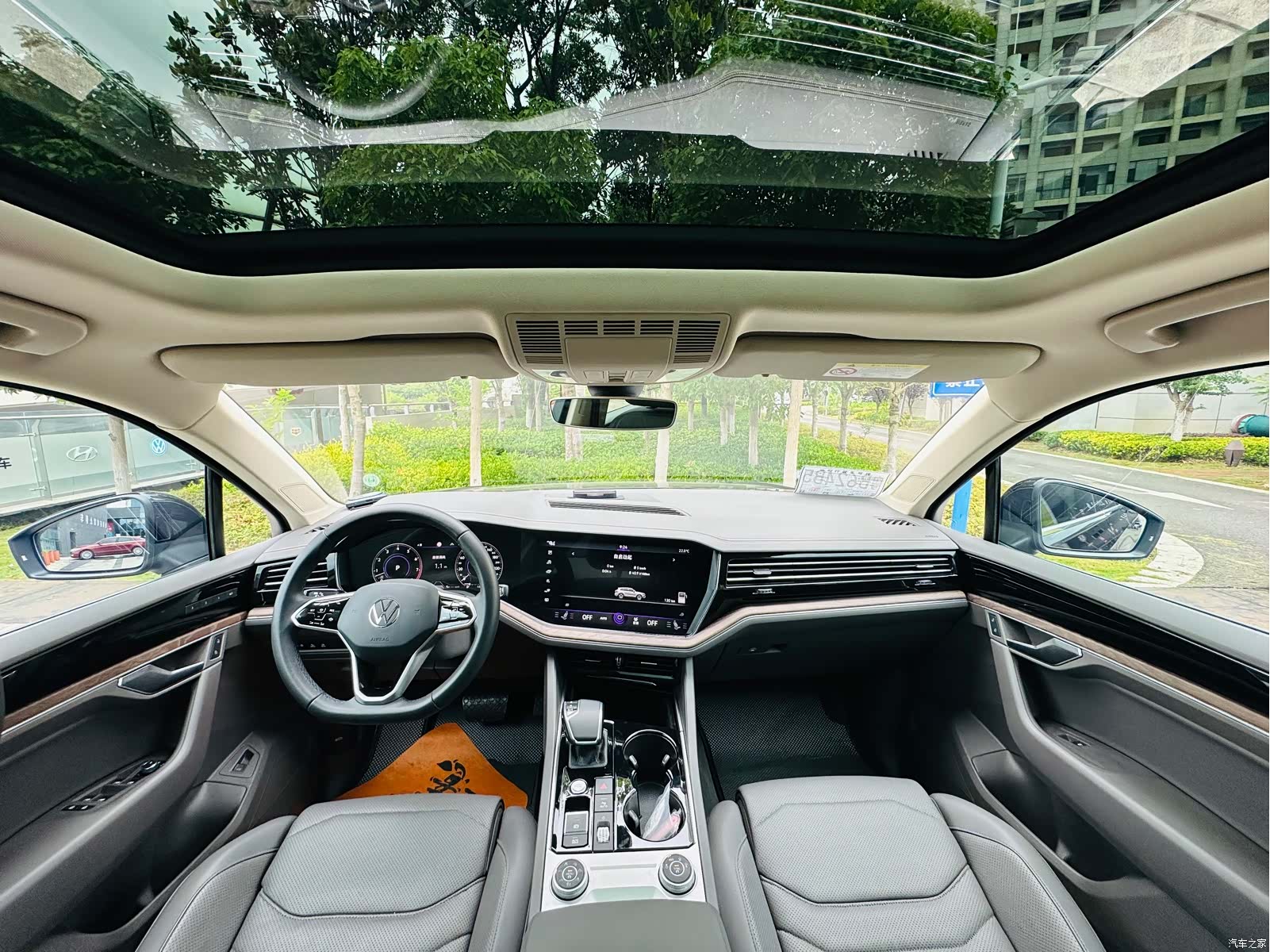 Volkswagen Touareg, 2021 4