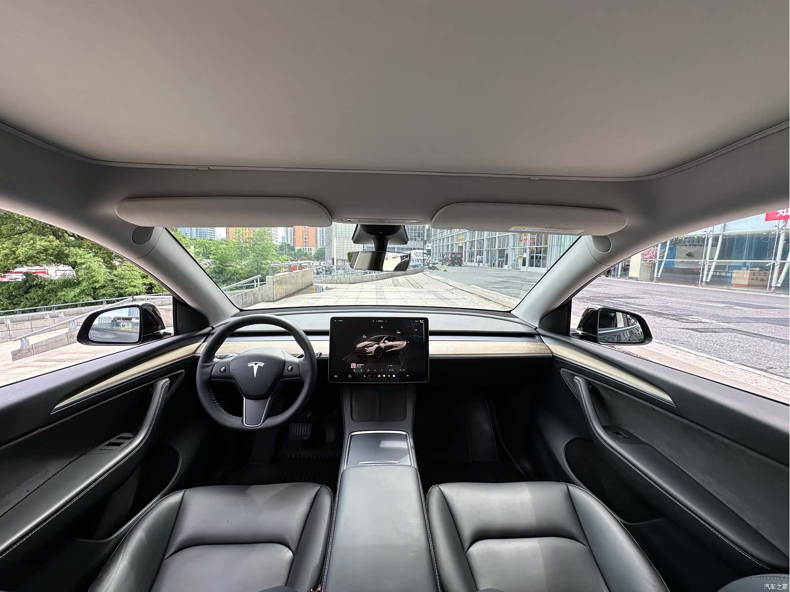 Tesla Model Y, 2022 13