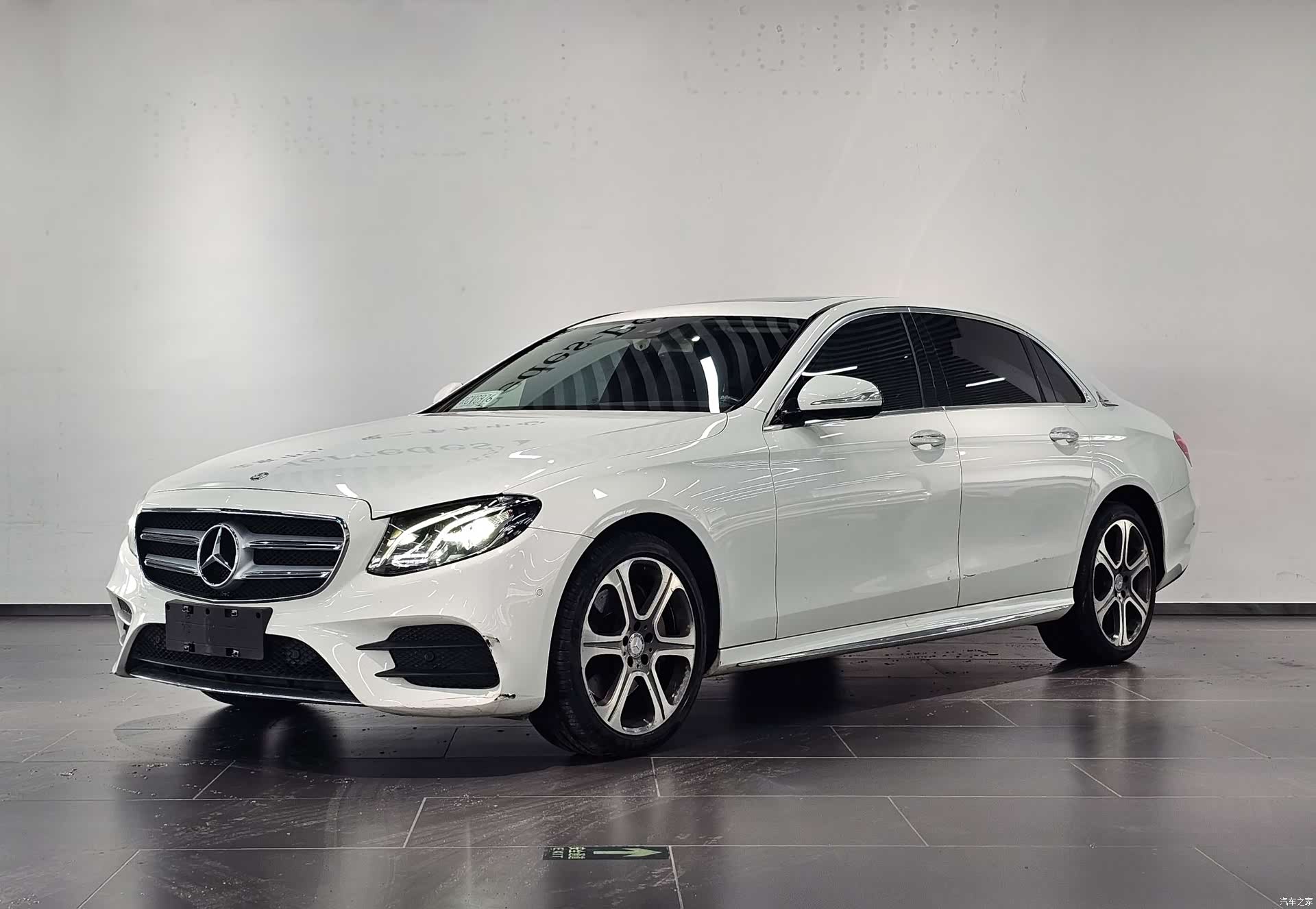 Mercedes-Benz E-Class, 2016 1
