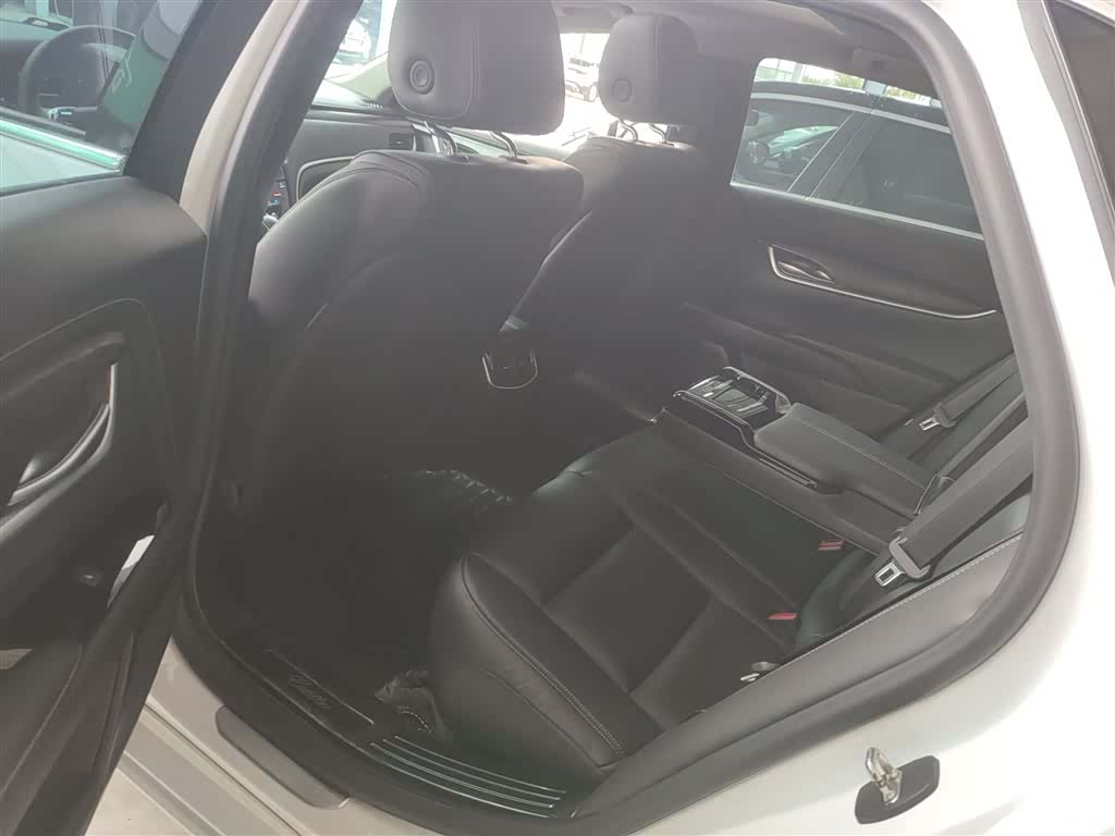 Cadillac XTS, 2019 13