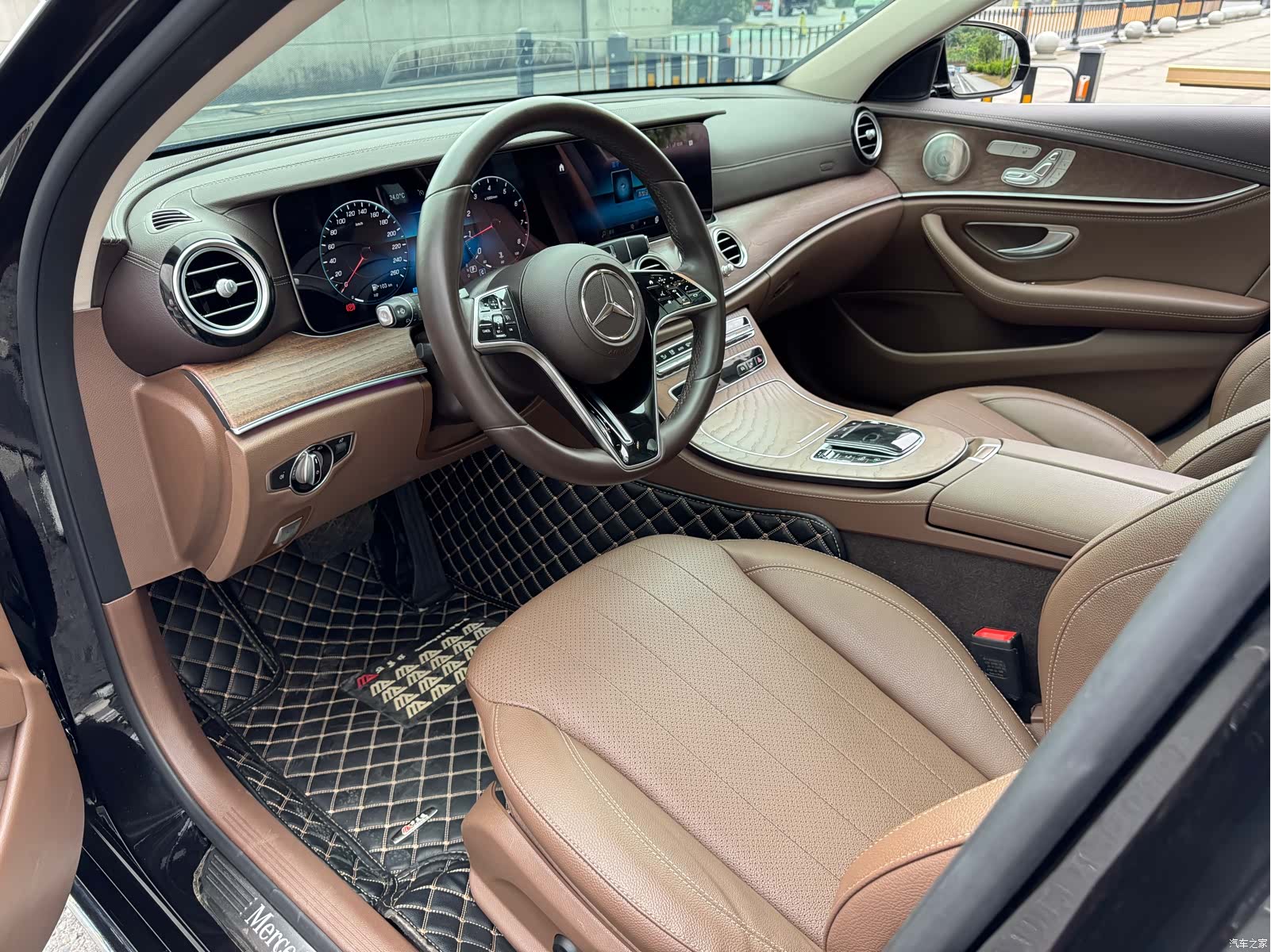 Mercedes-Benz E-Class, 2023 7